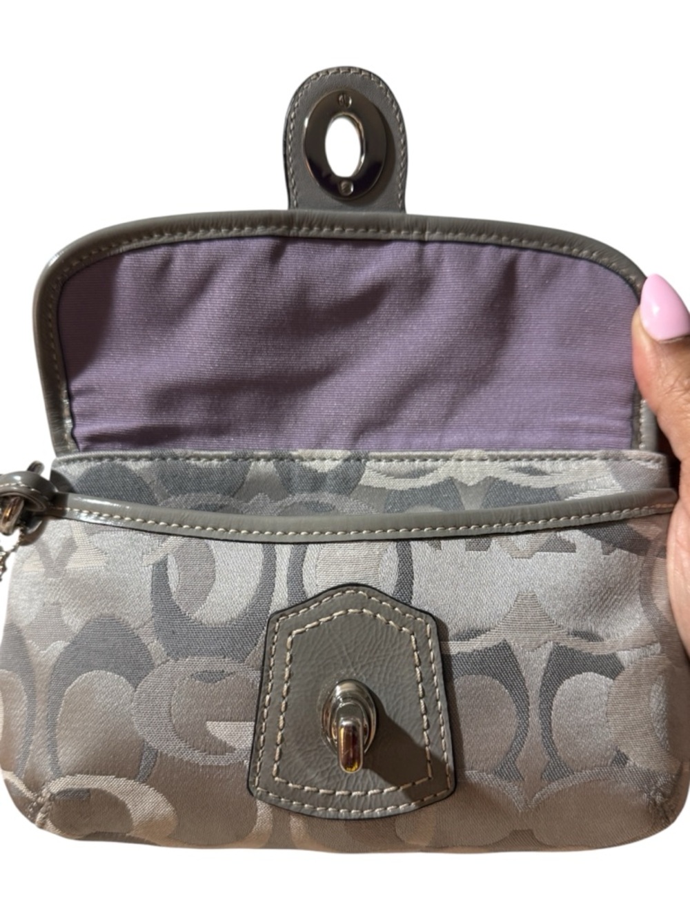 Coach Legacy Signature Optic Turnlock Flap Wristlet - Picture 9 of 13